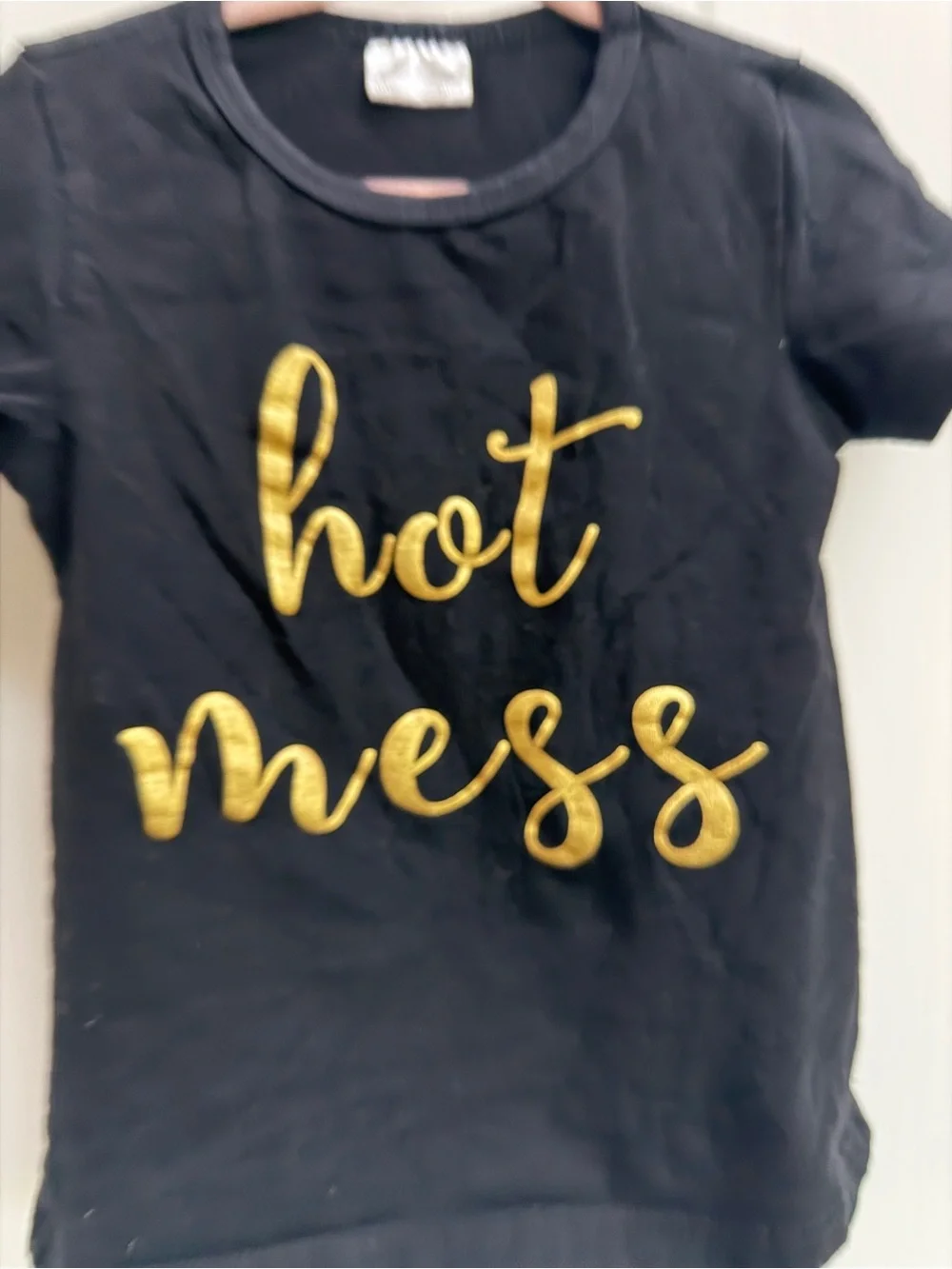 Girls 4 Black 'Hot Mess' Graphic Tee Gold Script Short Sleeve Top Shirt Blouse - Picture 2 of 5